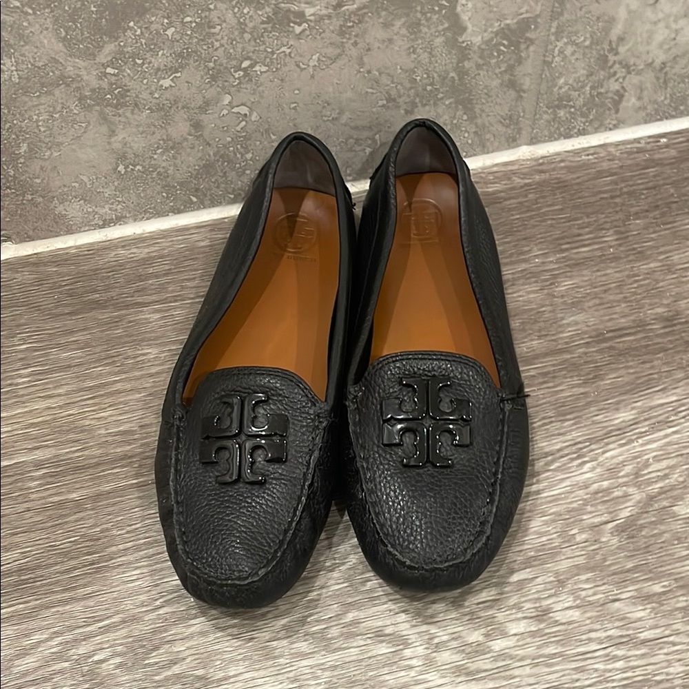 Tory Burch Black Pebbled Leather Loafers